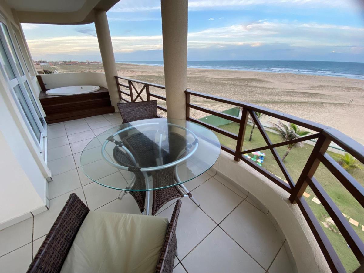Beachfront Apt & Jacuzzi Таїба Екстер'єр фото