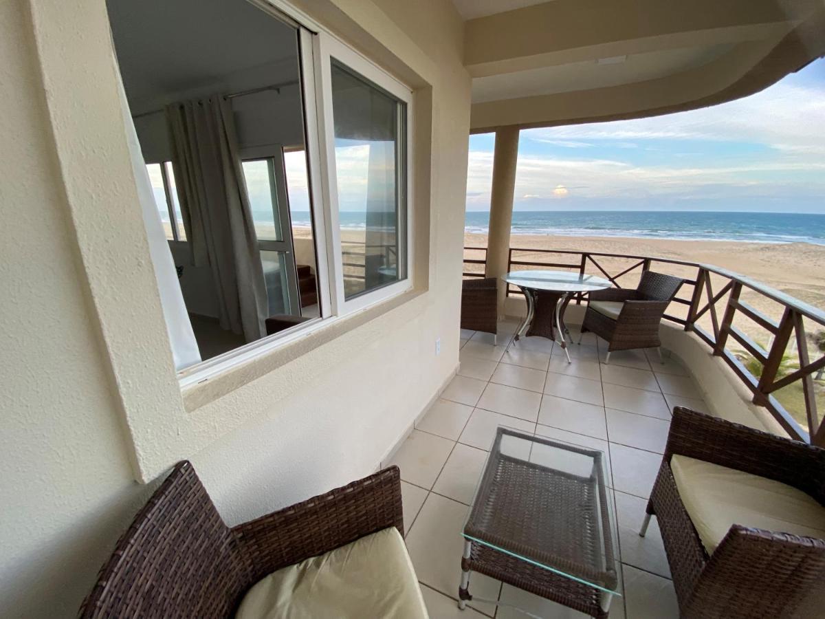 Beachfront Apt & Jacuzzi Таїба Екстер'єр фото